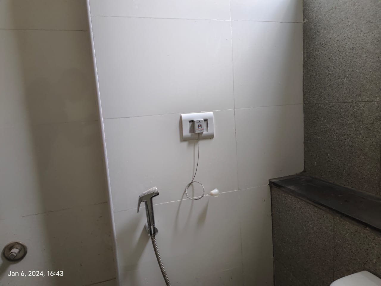 product-nurse-call-1-DesKKOgT